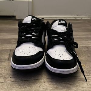 Nike Dunks ‘Oreo’ (No Box)